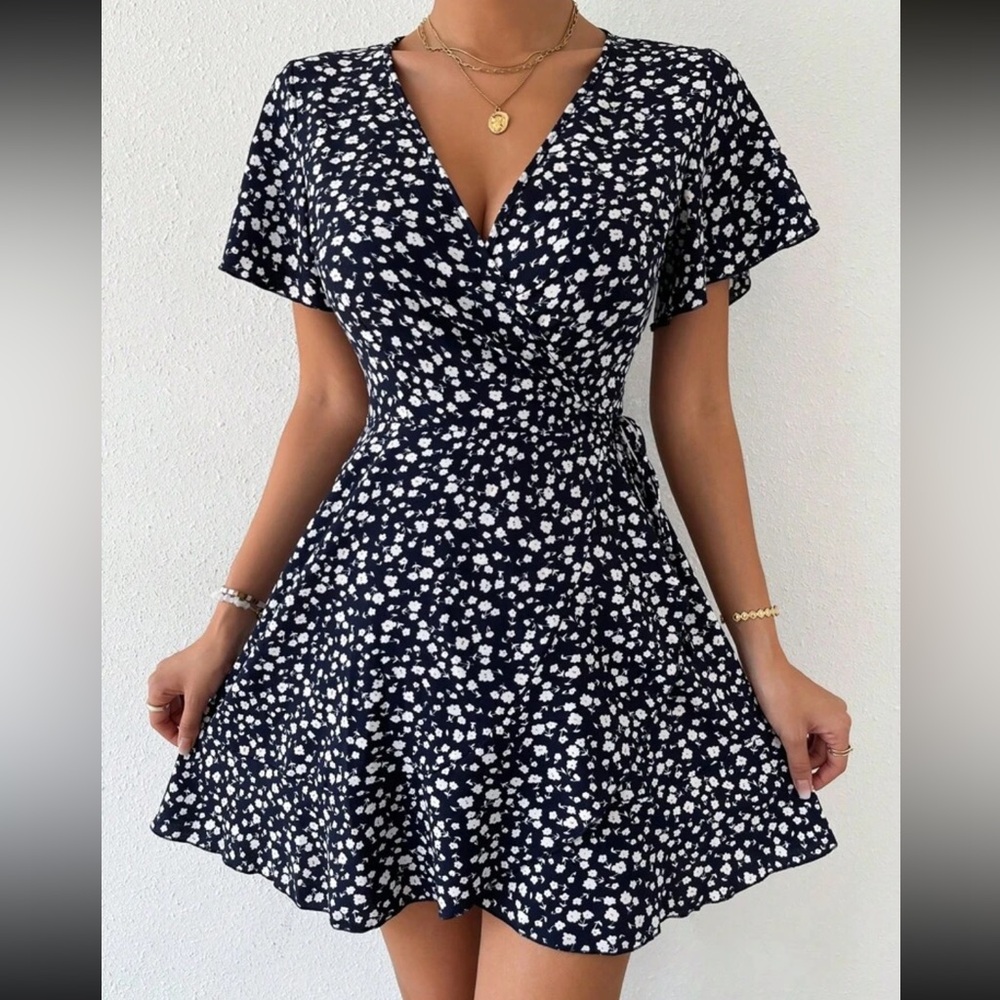 Elegant Navy Floral Wrap Dress